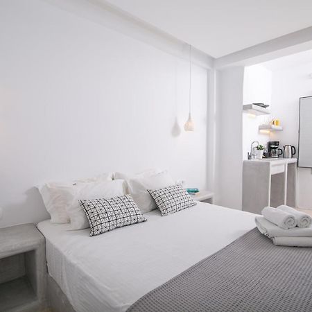 Sensia Luxury Studio With Hot Tub Oía Zewnętrze zdjęcie