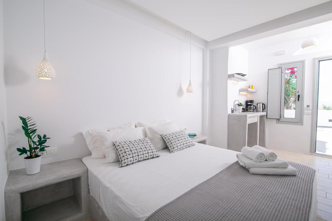 Sensia Luxury Studio With Hot Tub Oía Zewnętrze zdjęcie