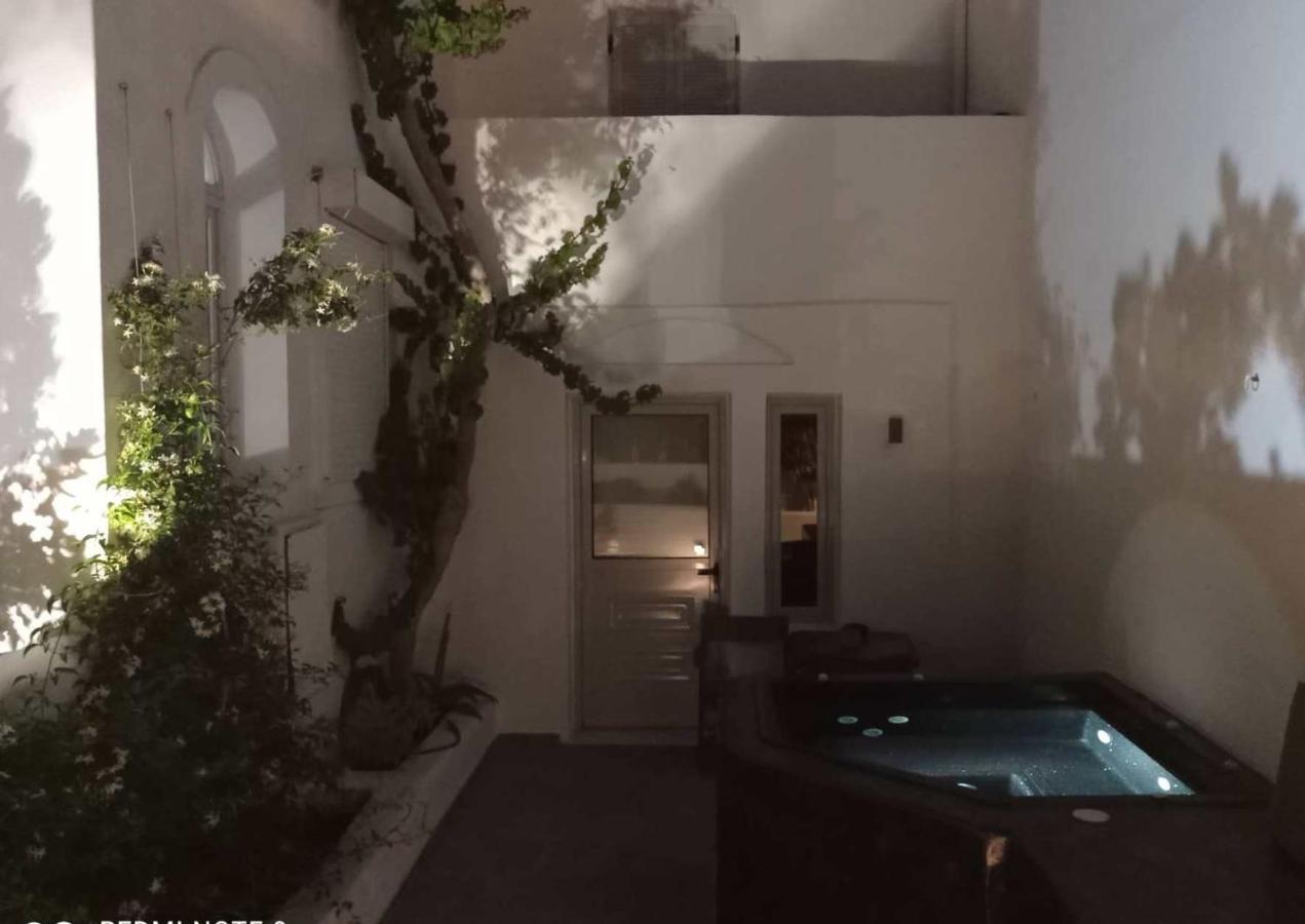 Sensia Luxury Studio With Hot Tub Oía Zewnętrze zdjęcie